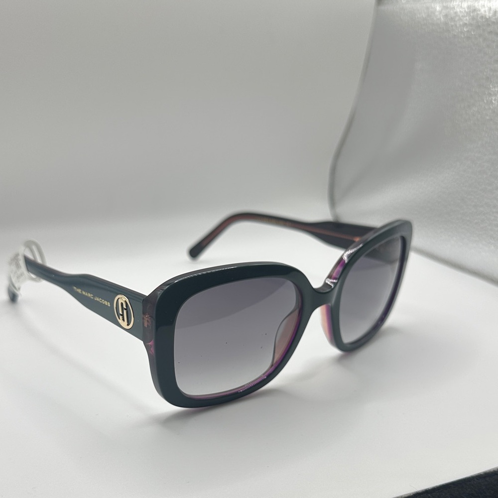 Marc Jacobs Black and Purple Sunglasses (No Case)